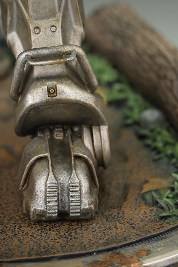 Fallout Series Maximus Figure by Dark Horse - Image 8